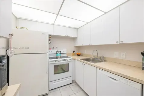 1010 Ellesmere A Deerfield Beach FL 33442