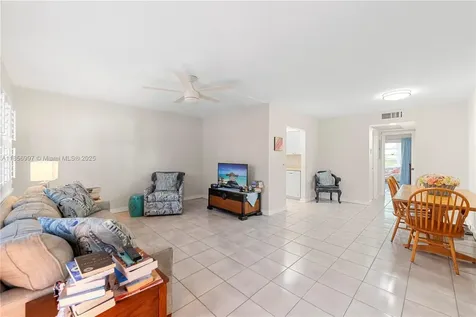 1010 Ellesmere A Deerfield Beach FL 33442