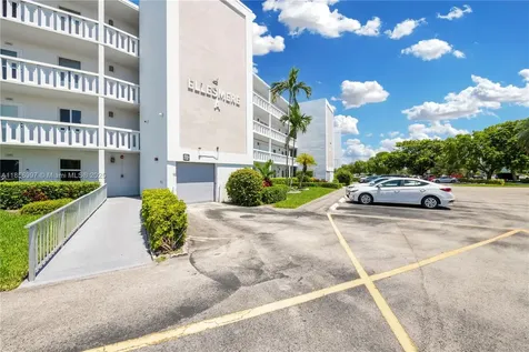 1010 Ellesmere A Deerfield Beach FL 33442
