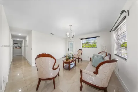 19781 SW 122nd Avenue Miami FL 33177