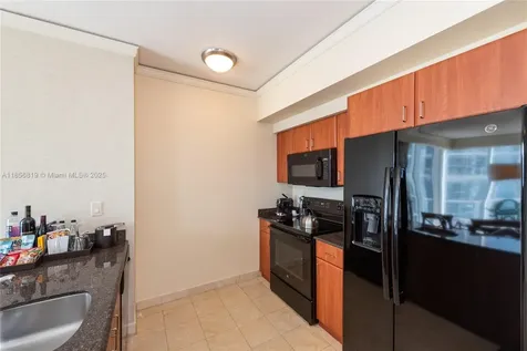 18001 Collins Avenue Sunny Isles Beach FL 33160