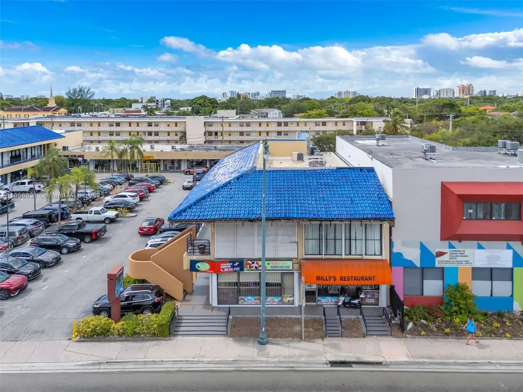 2742 SW 8th Street Miami FL 33135