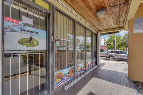 2742 SW 8th Street Miami FL 33135