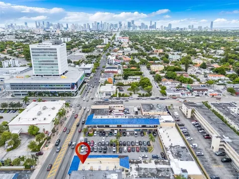 2742 SW 8th Street Miami FL 33135