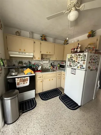 1520 SW 1st Street Miami FL 33135