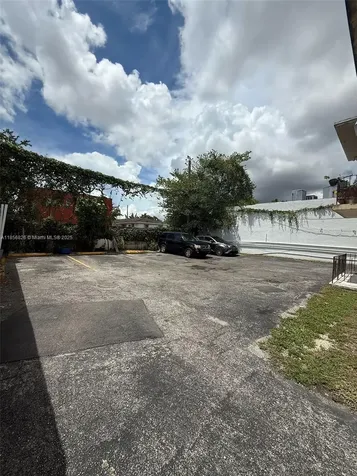 1520 SW 1st Street Miami FL 33135