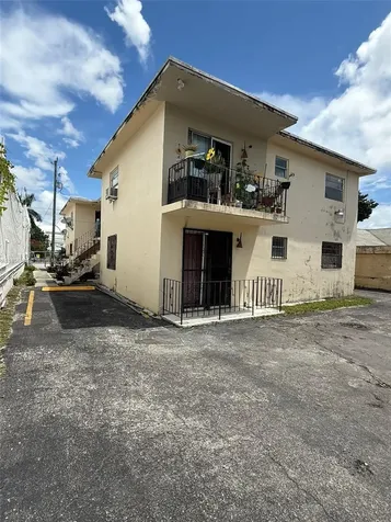 1520 SW 1st Street Miami FL 33135