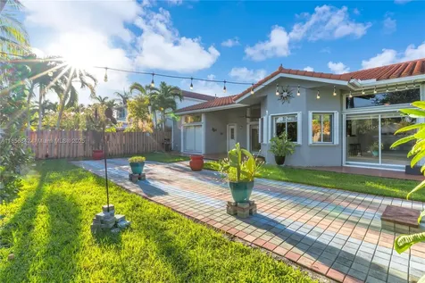 15990 SW 110th Street Miami FL 33196