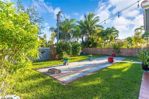 15990 SW 110th Street Miami FL 33196