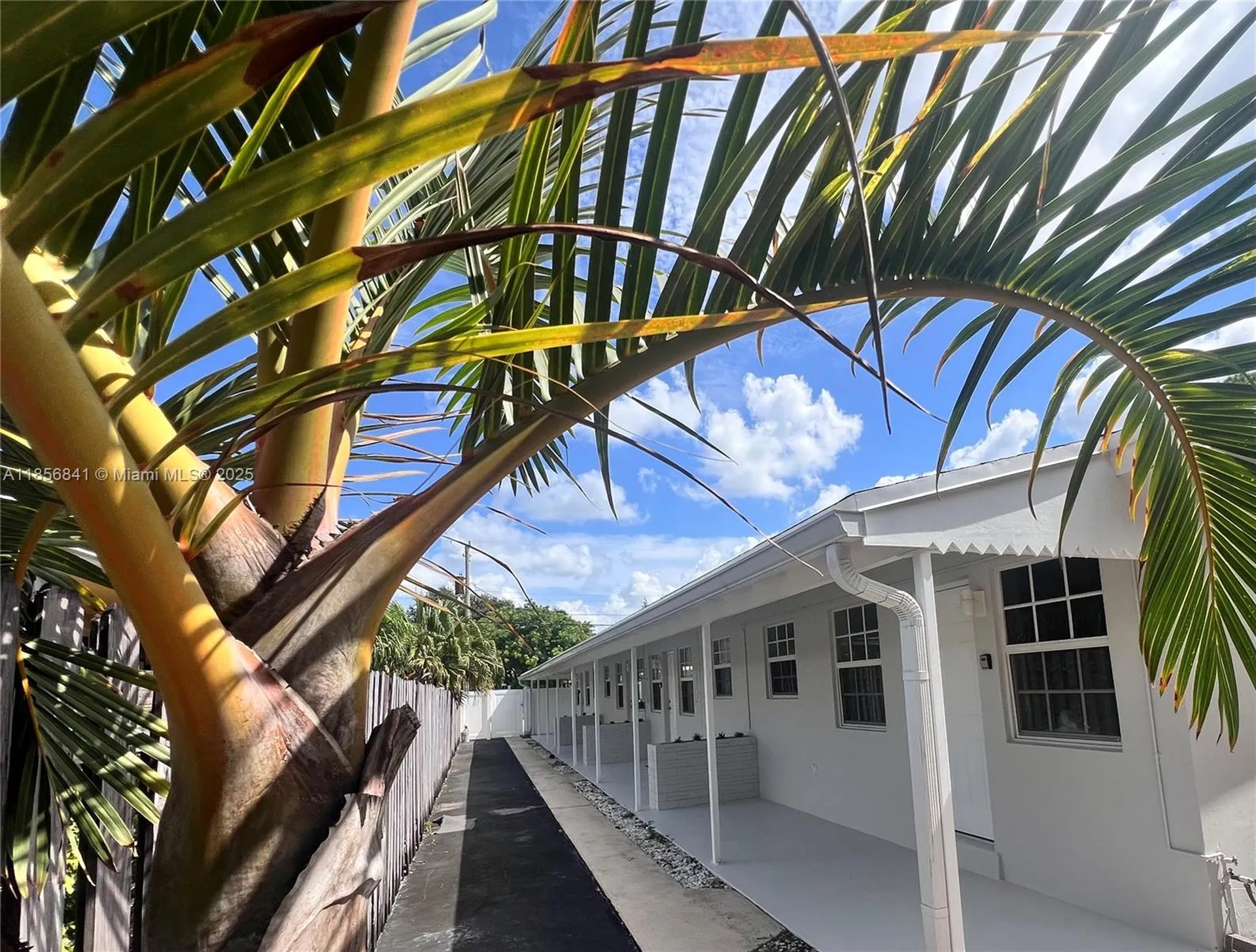 716 SE 14th Court #1-4 Fort Lauderdale FL 33316