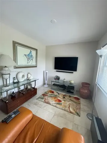 6501 SW 112th Court Miami FL 33173