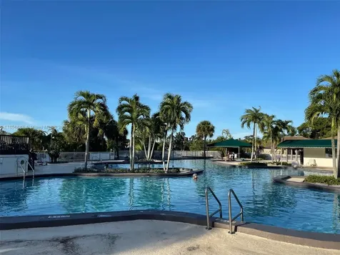 6501 SW 112th Court Miami FL 33173