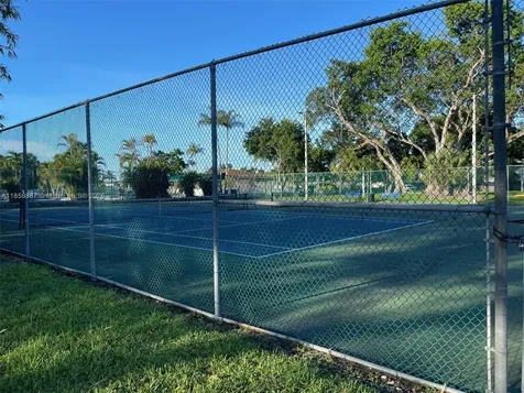 6501 SW 112th Court Miami FL 33173