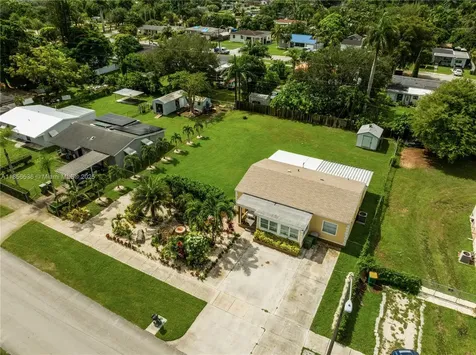 512 NW 13th Street Homestead FL 33030