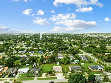 512 NW 13th Street Homestead FL 33030