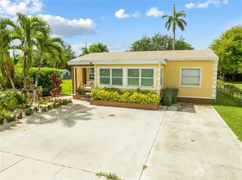512 NW 13th Street Homestead FL 33030