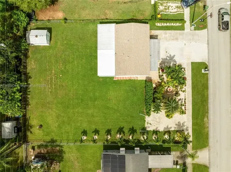 512 NW 13th Street Homestead FL 33030