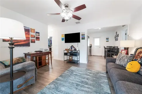 512 NW 13th Street Homestead FL 33030
