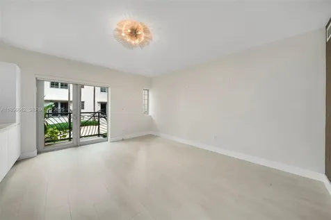 435 21st Street Miami Beach FL 33139