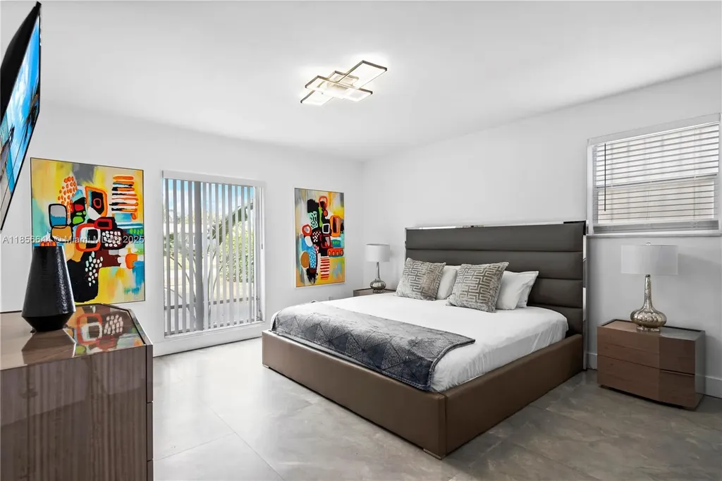4322 Polk Street Hollywood FL 33021