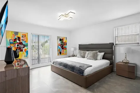 4322 Polk Street Hollywood FL 33021