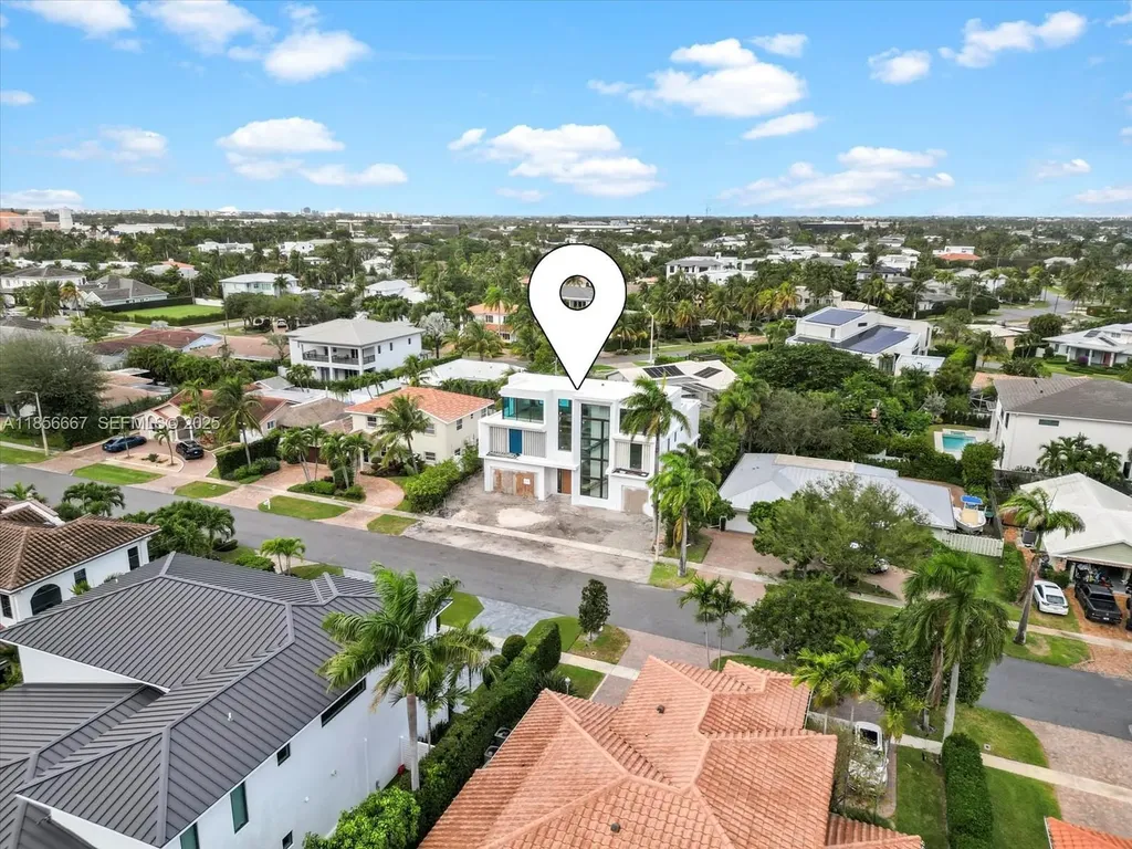 365 NE 3rd Street Boca Raton FL 33432
