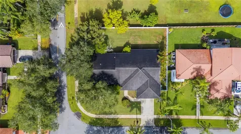 400 NW 202nd Way Pembroke Pines FL 33029