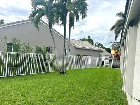 4370 Pine Ridge Court Weston FL 33331
