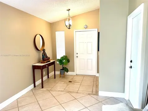 4370 Pine Ridge Court Weston FL 33331