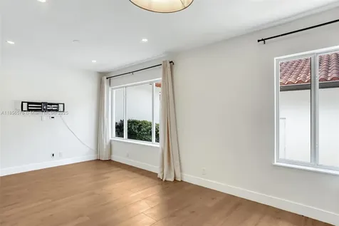 2350 SW 24th Terrace Miami FL 33145