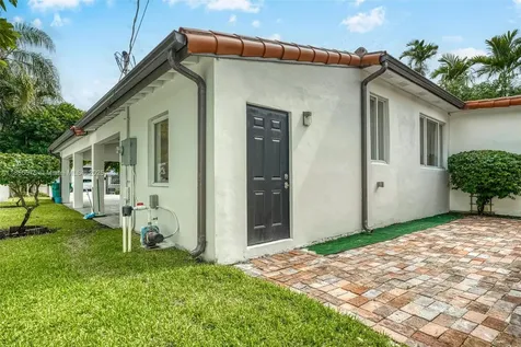 2350 SW 24th Terrace Miami FL 33145