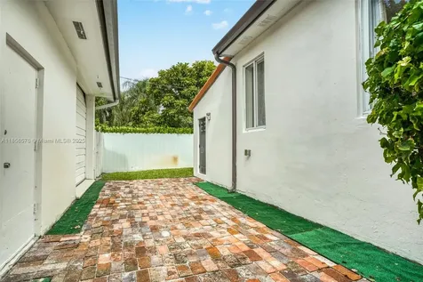 2350 SW 24th Terrace Miami FL 33145