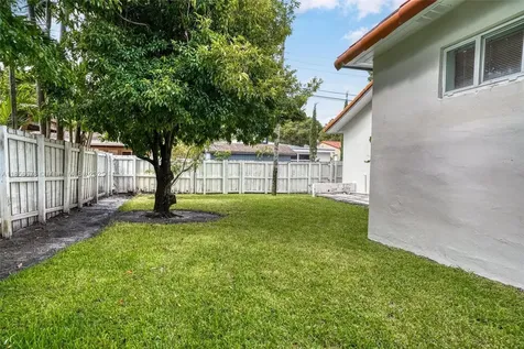 2350 SW 24th Terrace Miami FL 33145