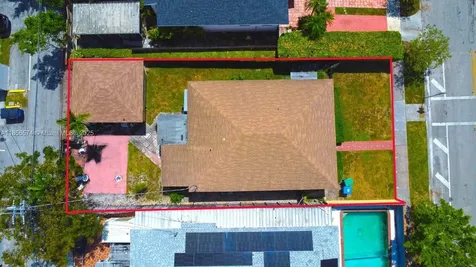 2385 SW 22nd Terrace Miami FL 33145