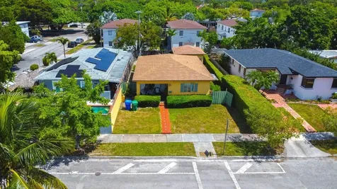 2385 SW 22nd Terrace Miami FL 33145