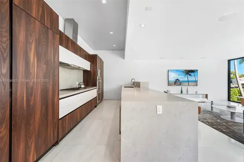 418 Sunset Drive Hallandale Beach FL 33009