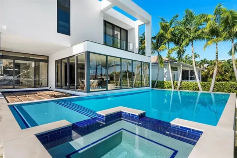 418 Sunset Drive Hallandale Beach FL 33009