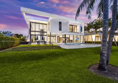 418 Sunset Drive Hallandale Beach FL 33009