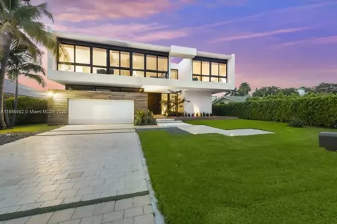 418 Sunset Drive Hallandale Beach FL 33009