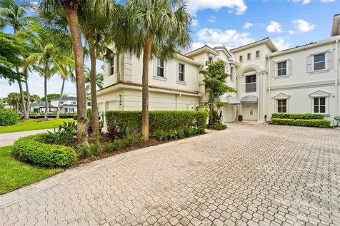 21405 NE 38th Avenue Aventura FL 33180