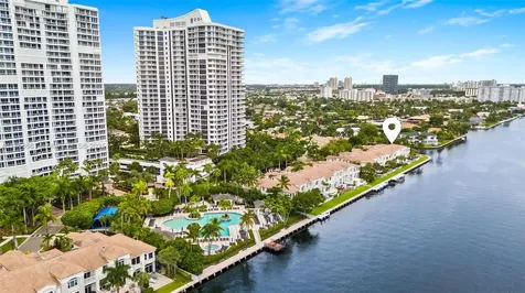 21405 NE 38th Avenue Aventura FL 33180