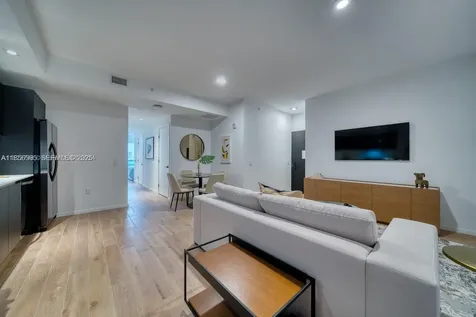 398 NE 5th Street Miami FL 33132