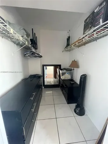 2899 Collins Avenue Miami Beach FL 33140