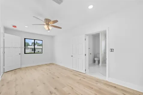 949 SE 5th Street Deerfield Beach FL 33441