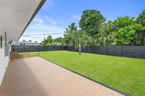 949 SE 5th Street Deerfield Beach FL 33441