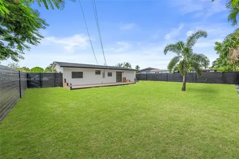949 SE 5th Street Deerfield Beach FL 33441