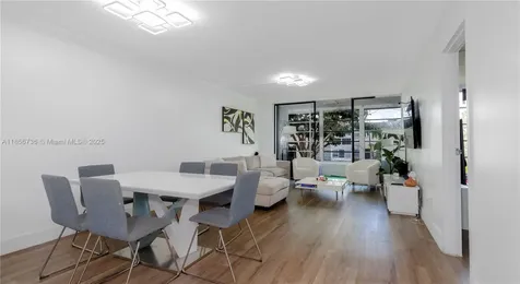 8321 Sands Point Boulevard Tamarac FL 33321