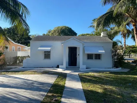 894 NW 108th Street Miami FL 33168