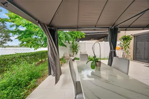 3310 W 114th Terrace Hialeah FL 33018