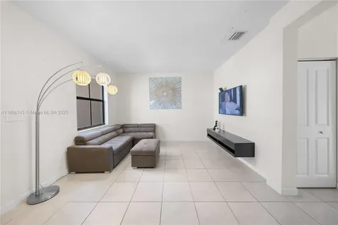 3310 W 114th Terrace Hialeah FL 33018